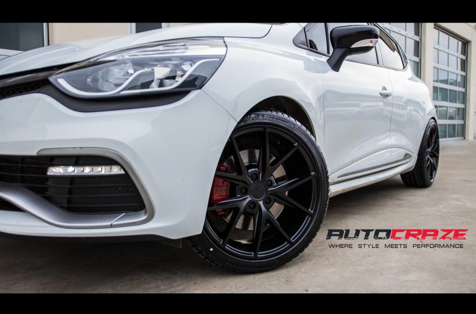 RENAULT CLIO MISANO MATTE BLACK